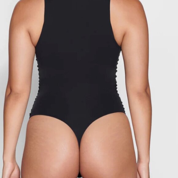 Skims Fits Everybody HIGH NECK BODYSUIT | Size Small / Onyx - Picture 2 of 7